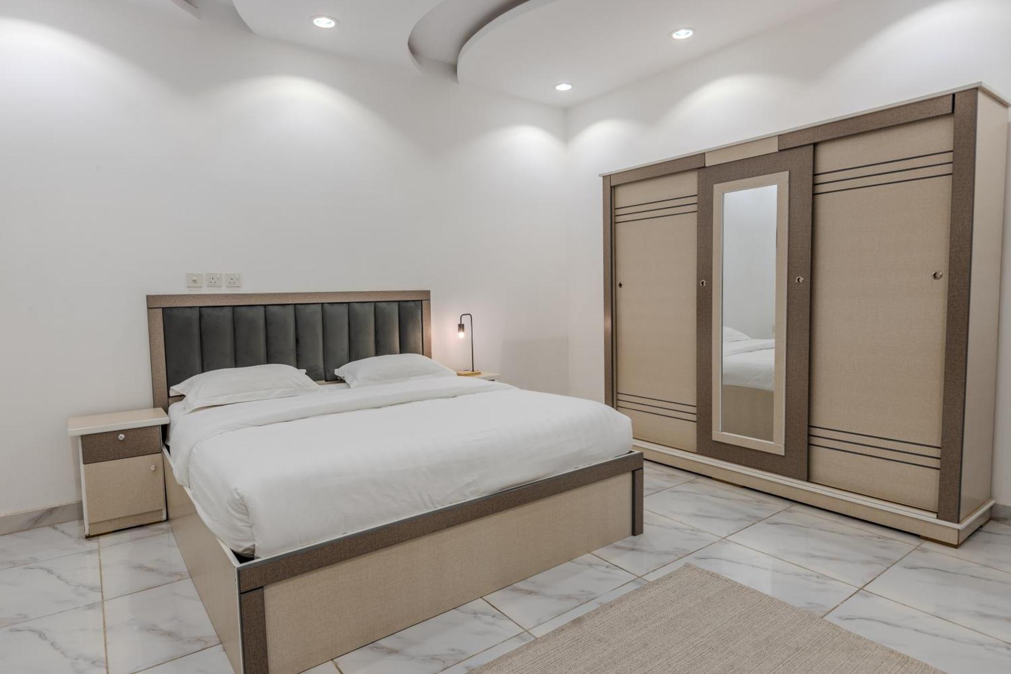 Luxurious Family 3 Bedroom Apartments 10 Mins Drive To Al-Masjid Nabawi - Nozol Noor 1 Medina Buitenkant foto